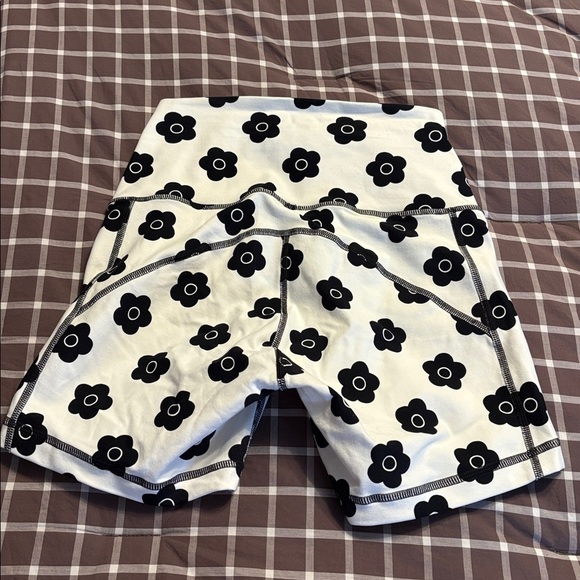 GIGI C SPORT Annie Biker Short - Picture 4 of 7